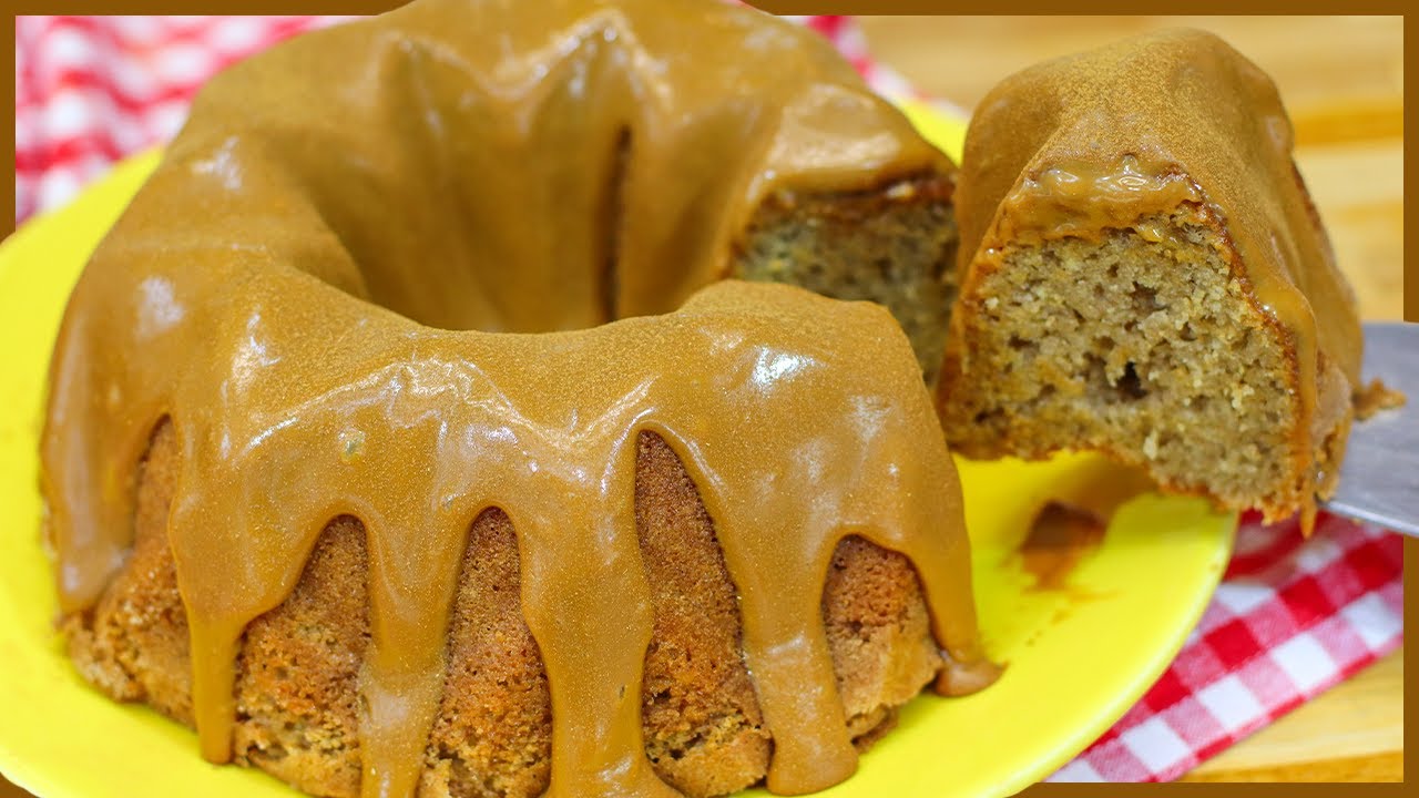 Bolo de churros com cobertura de doce de leite