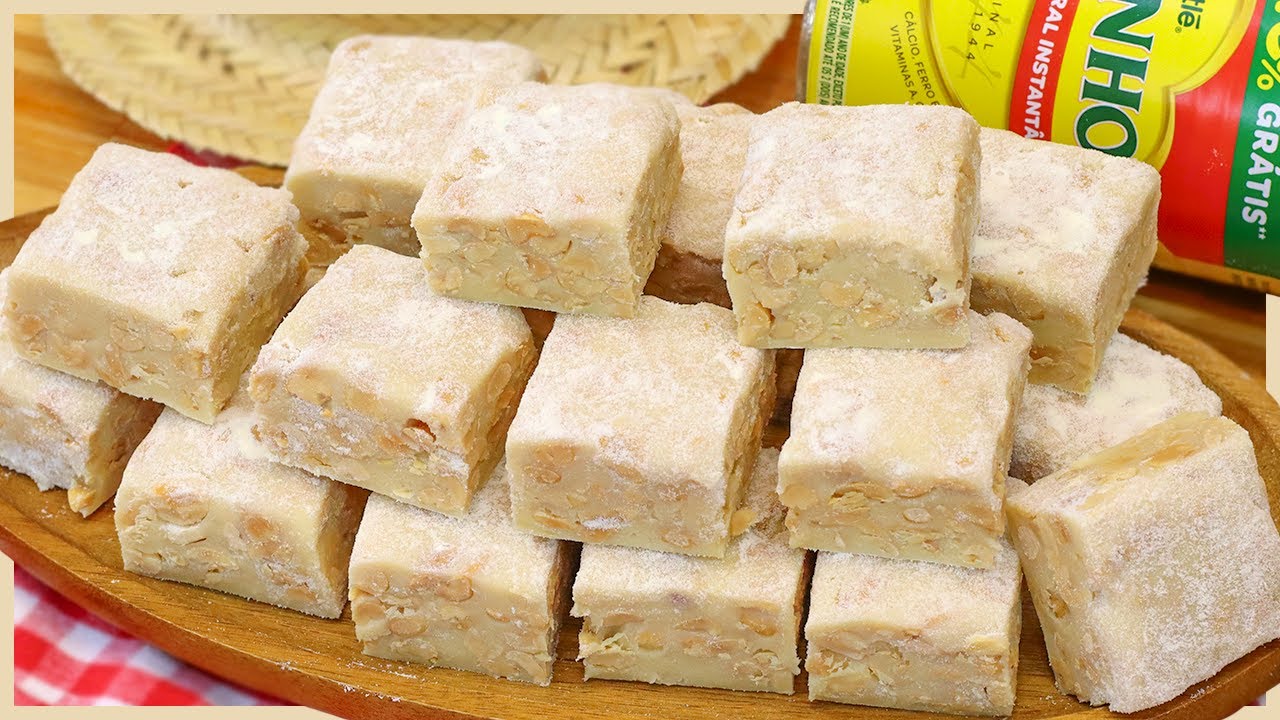 Pé de moça de leite ninho em porções pequenas e macias