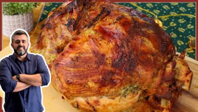 Pernil assado suculento com ervas e cerveja preta