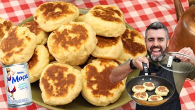 Pão feito na frigideira, dourado e macio